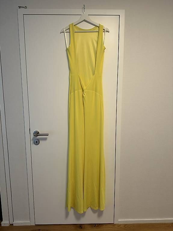 Kleider: Gelbes Abendkleid – Neu und originalverpackt aus Appenzell von kris73 1