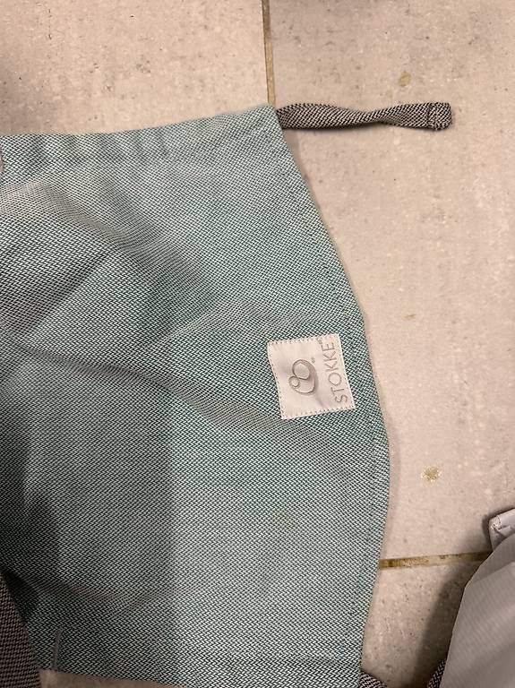 Bauch- & Rückentragen: Stokke Babytrage – Gebraucht aus Wetzikon ZH von MeaQ 1
