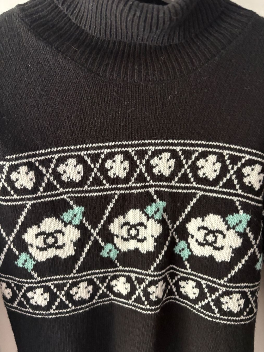 Chanel Maglioni & Felpe: Vintage Chanel 1995 Sweater – Usato da Nyon venduto da My_wardrobe 2