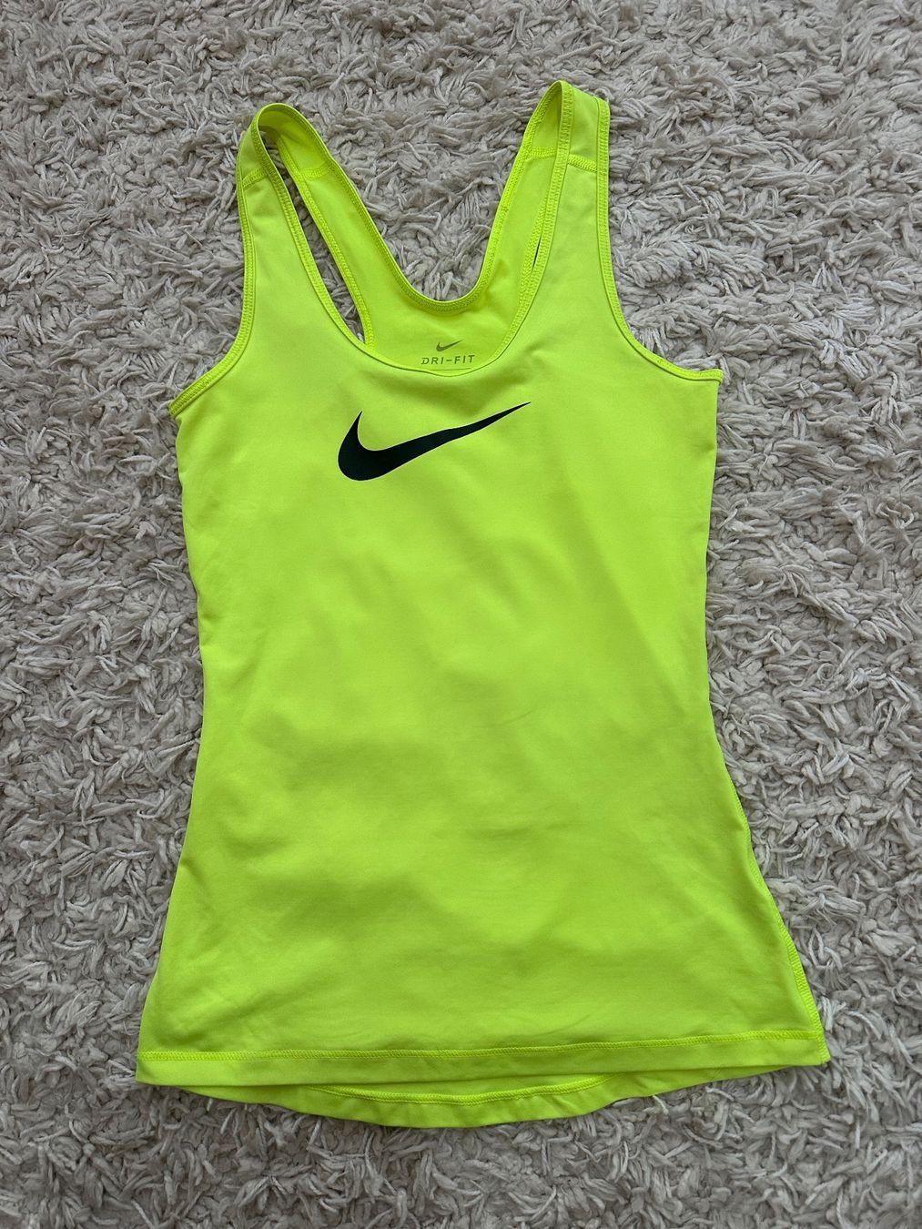 Nike T-shirts: Nike Tanktop Gr. XS – D'occasion à Bern par BrandVilla