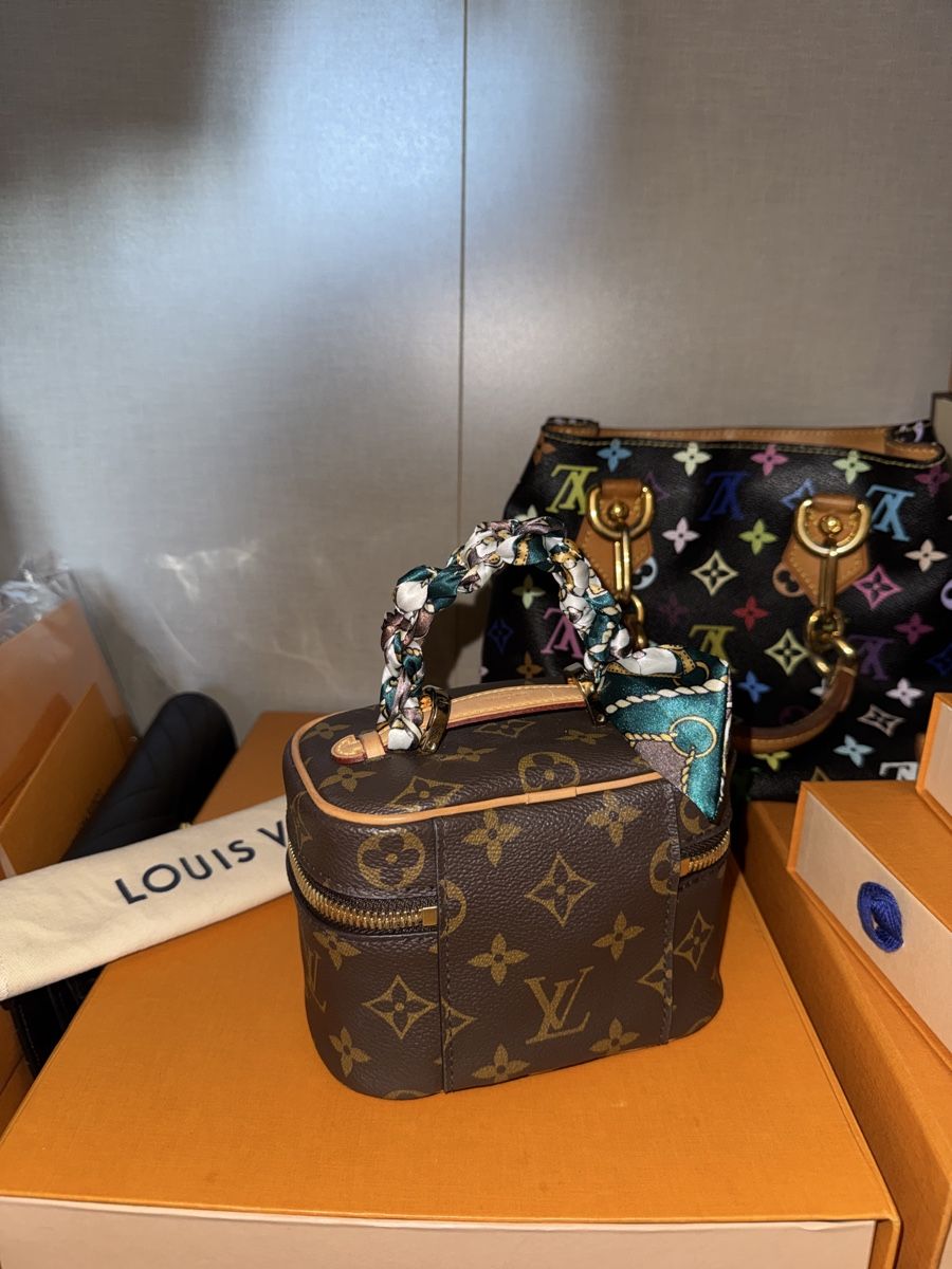 Louis Vuitton Taschen für Damen: Louis Vuitton nice nano y2022 microchip  – Gebraucht aus Widnau von Pukpan_99 8