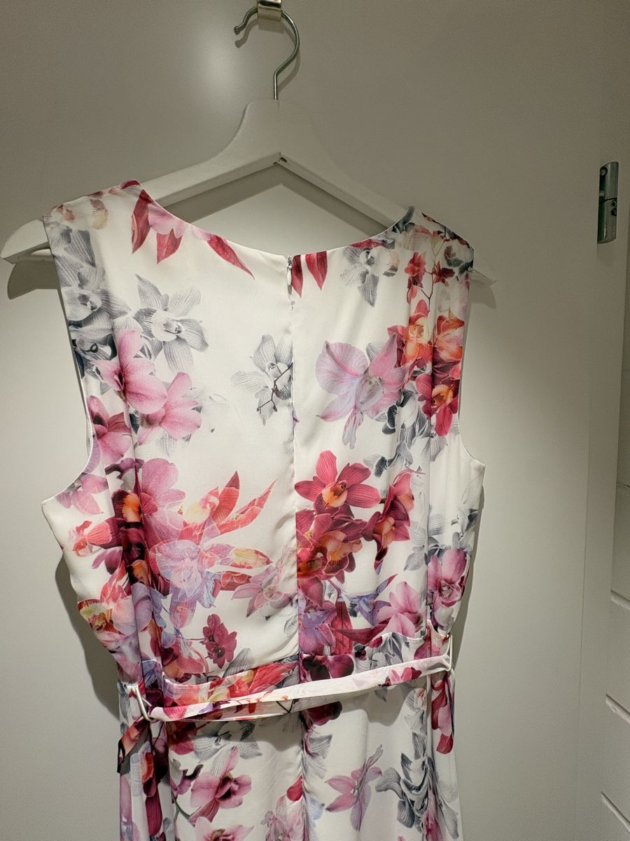 Kleider: Sommer Maxikleid Gr. 40 – Gebraucht aus Gebertingen von sternchen05