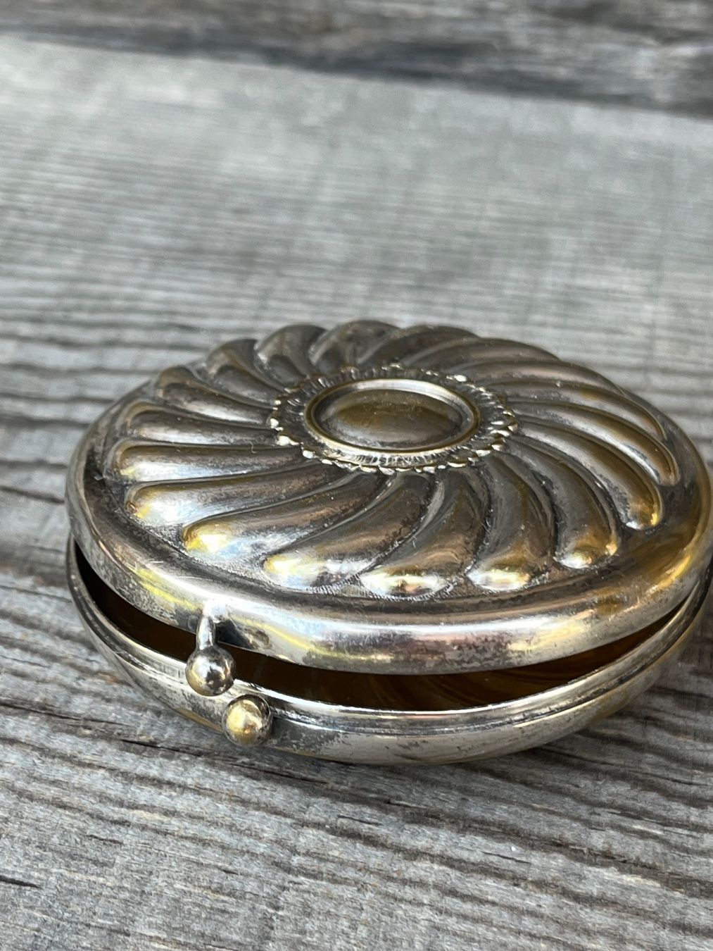 Sonstige Kosmetik & Pflege: Porte monnaie ou pilulier – Gebraucht aus Euseigne von so.ART 6