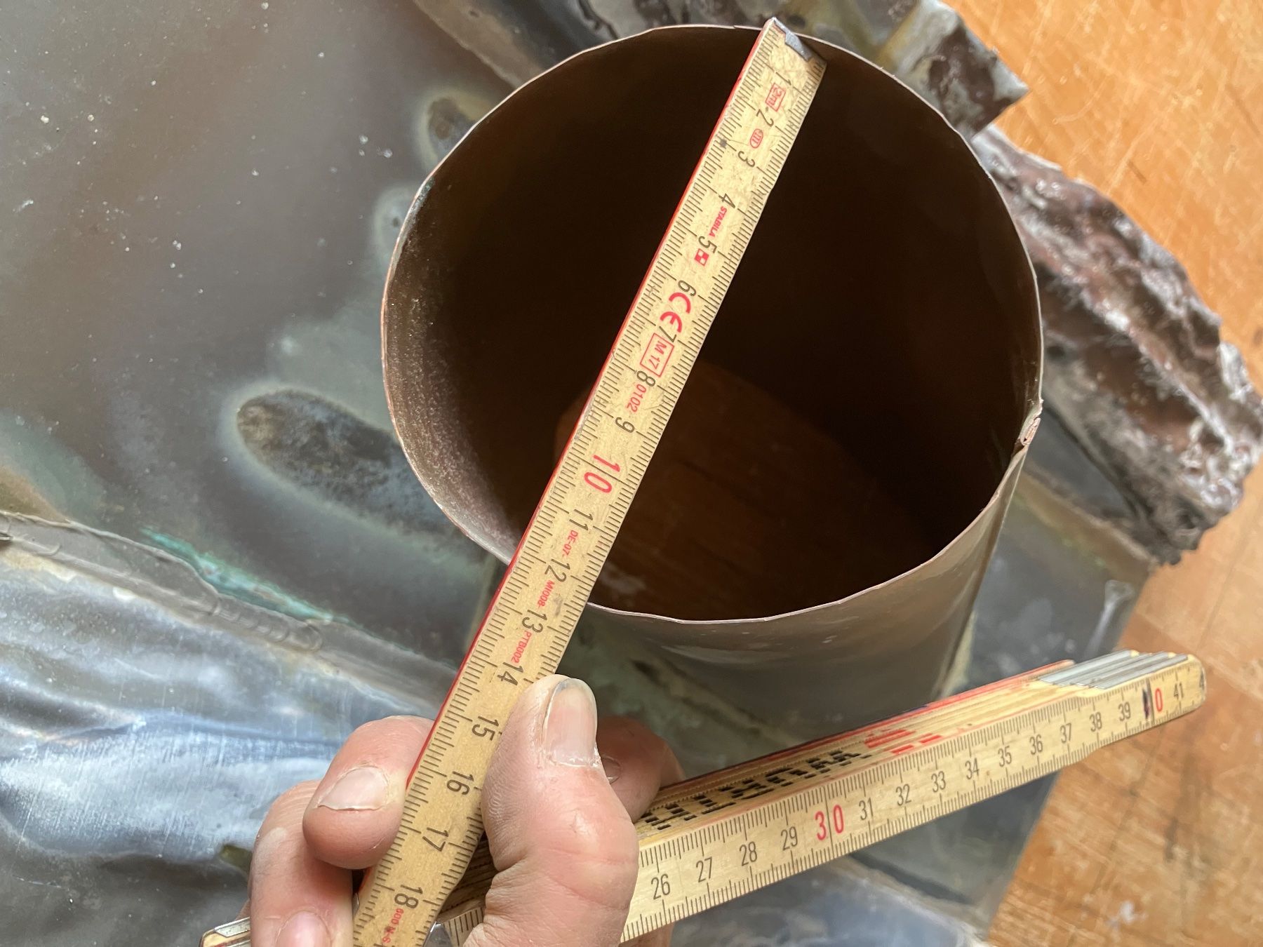 Altri materiali da costruzione: Dunstrohr- oder Lüftungsfassung für steiles Dach – Usato da Spiez venduto da hinbieger 1