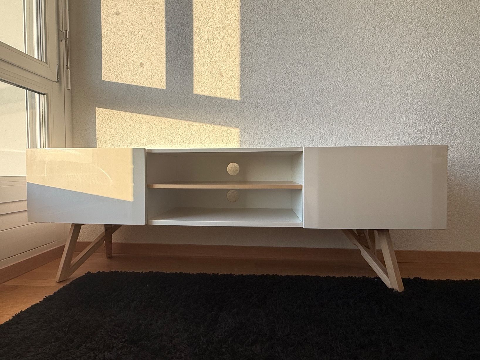 Conforama Mobili TV: Lowboard weiss – Usato da Ittigen venduto da _muriel_00_