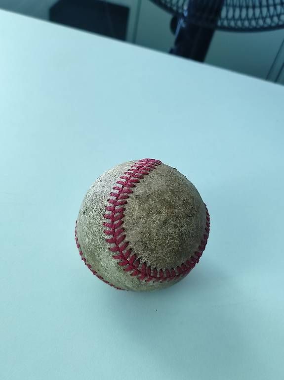 Palloni: Vintage Baseball ball – Usato da Zürich venduto da Yevhenii. 4