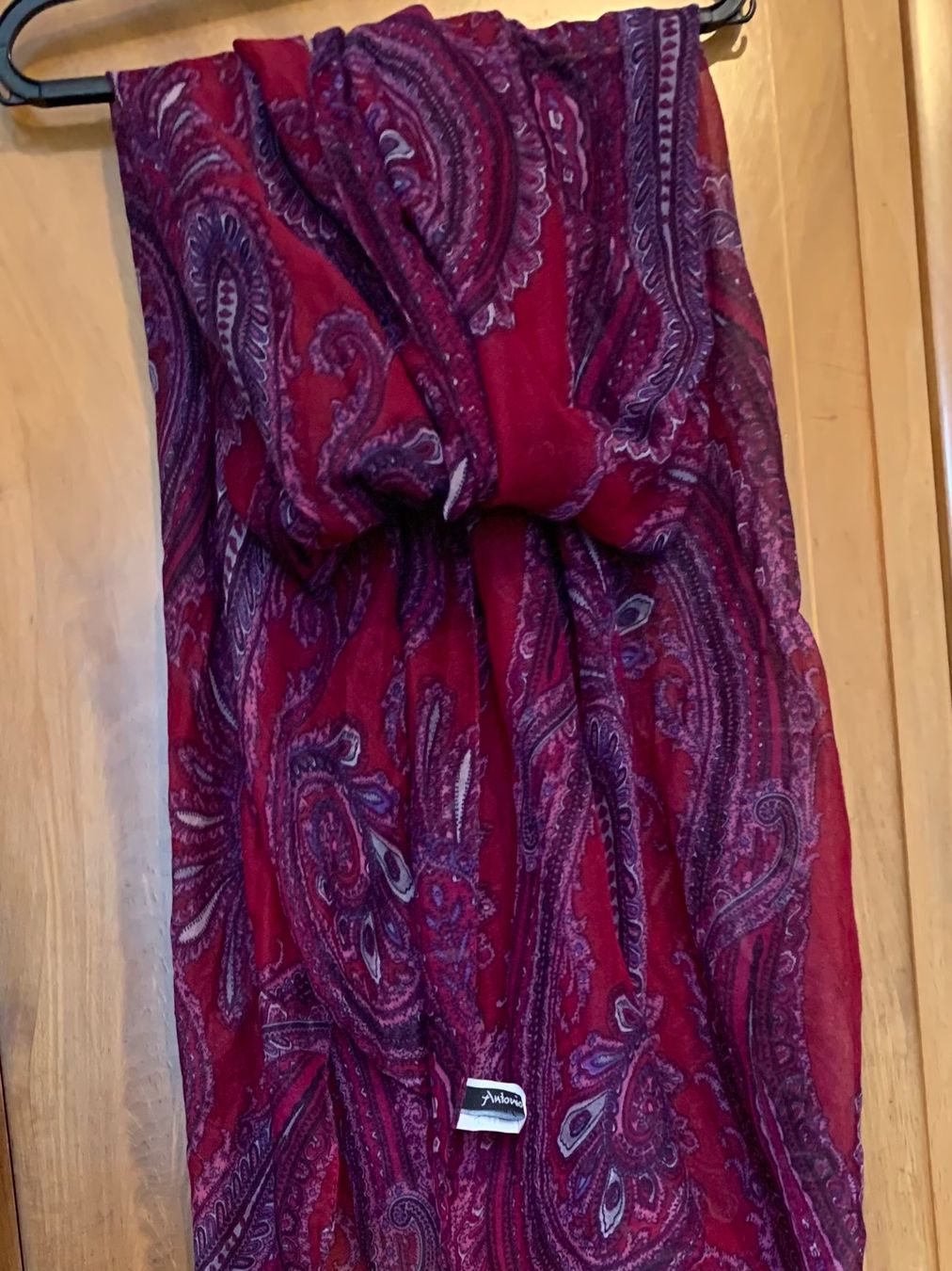 Foulard & Sciarpe: Langer Schal – Nuovo e nell'imballaggio originale da Horgen venduto da Horga 1
