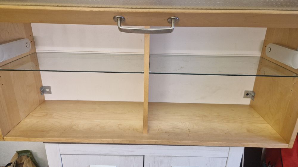 Hängeschrank, Küche, Buche. L 120, H 60, T 38. Doppelstock. (Gebraucht) in Zuerich für CHF 35 – nur Abholung auf Ricardo kaufen