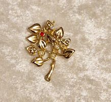 Blütenzweig-Brosche goldfarben mit Perlen & Glitzersteinen