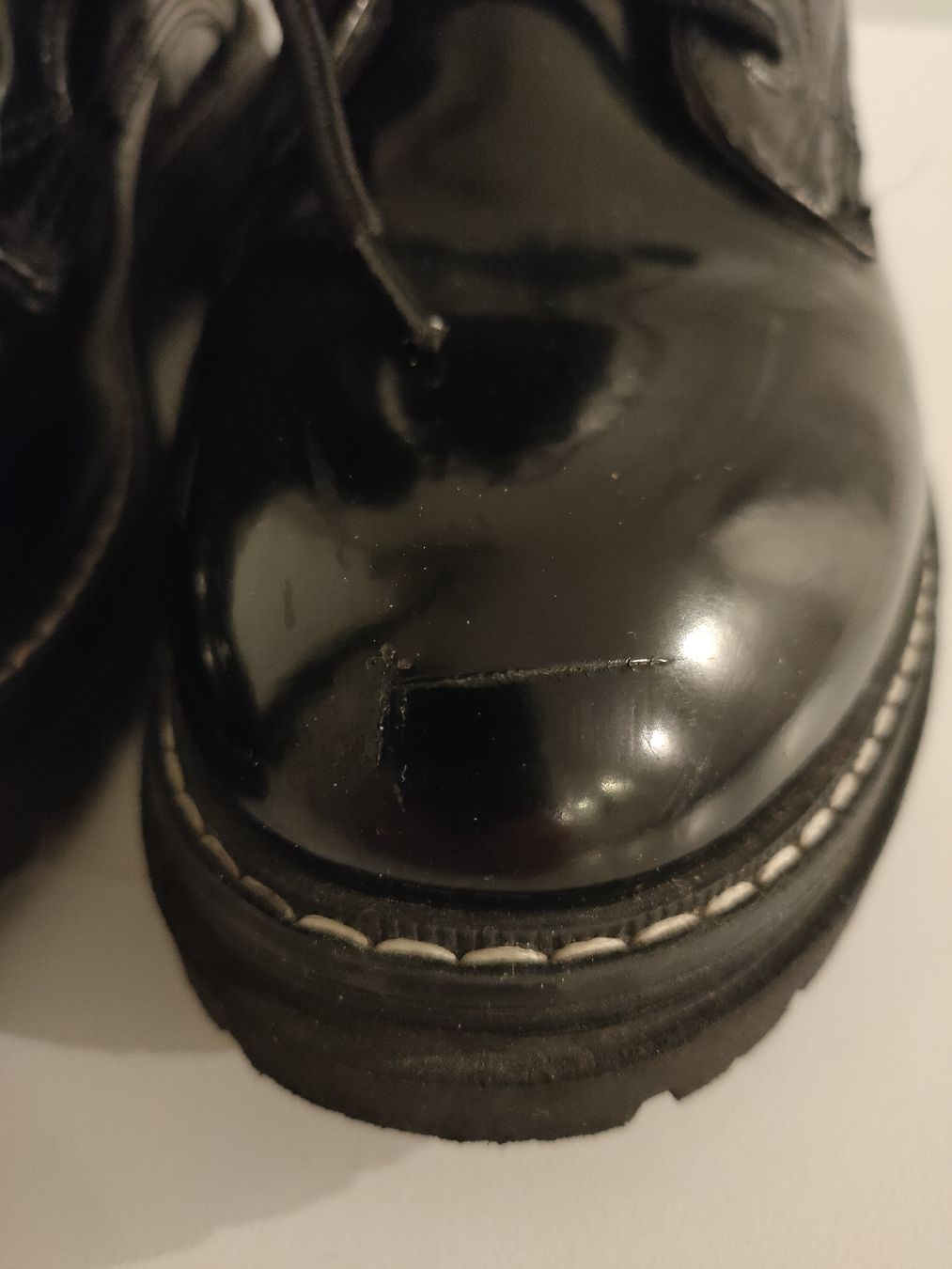 Bench Scarpe da donna: Bench Boots Lack-Optik, Gr.40 schwarz – Usato da Oberwil b. Büren venduto da 3298Oberwil 6