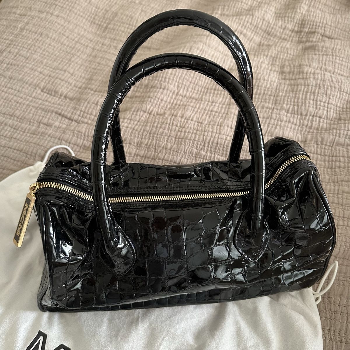 Mcm Taschen für Damen: MCM Schwarze Henkeltasche – Gebraucht aus Zürich von Nomase10. 3