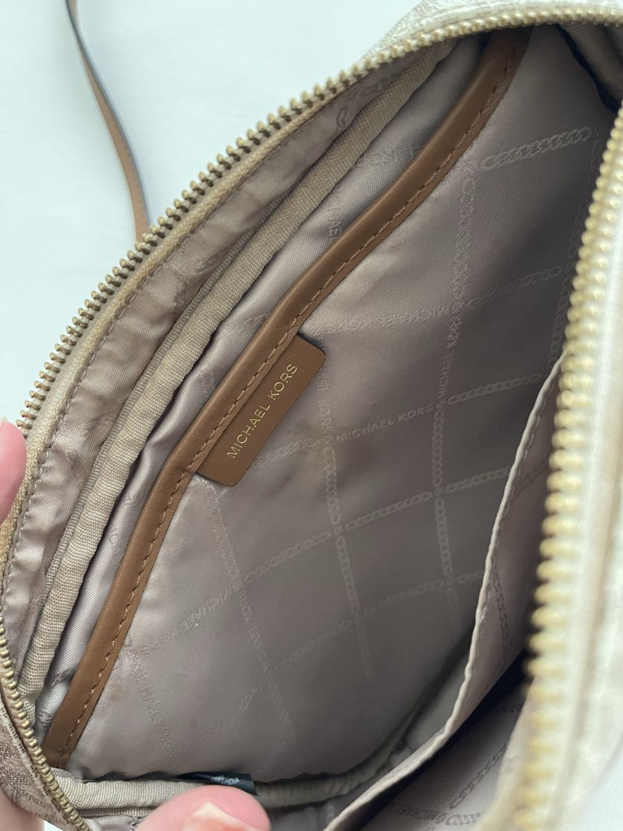 Michael Kors Sacs femmes: Michael Kors Tasche – D'occasion à Trimbach par sheshe27 4