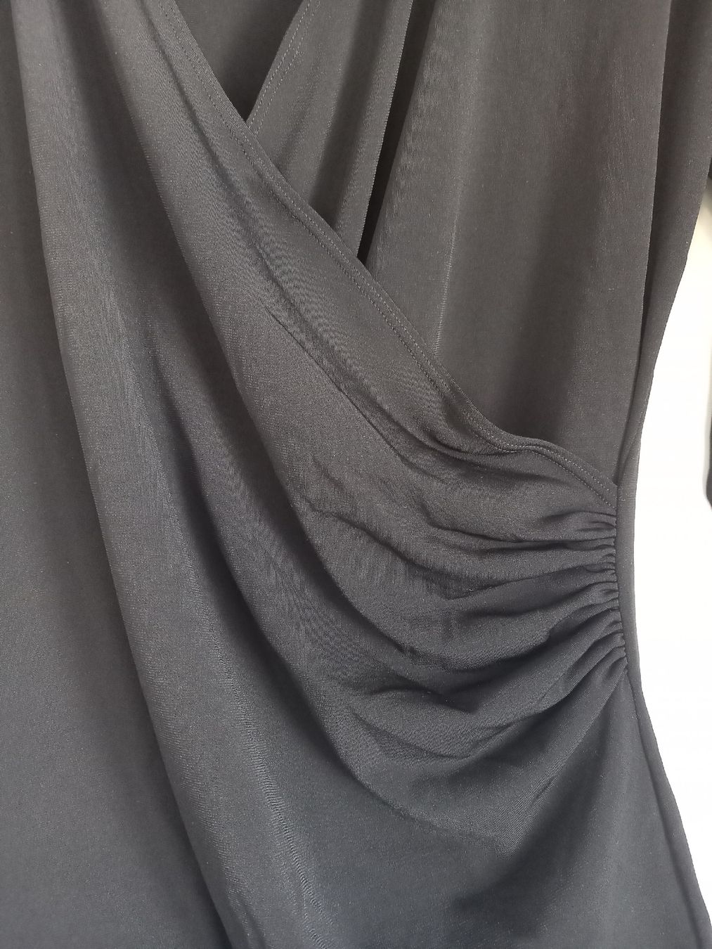 T-shirt: 2 Shirts, schwarz, elastisch – Usato da Winterthur venduto da leo_ywb7 1