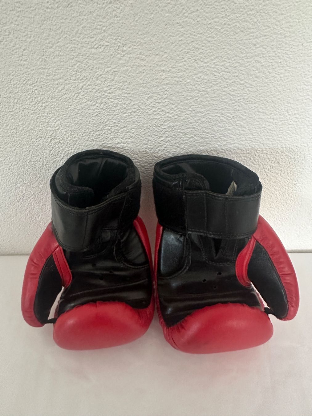 Gants & mitaines : HIKU Handschuhe 8oz (Rot) – D'occasion à Adliswil par shady2207 1