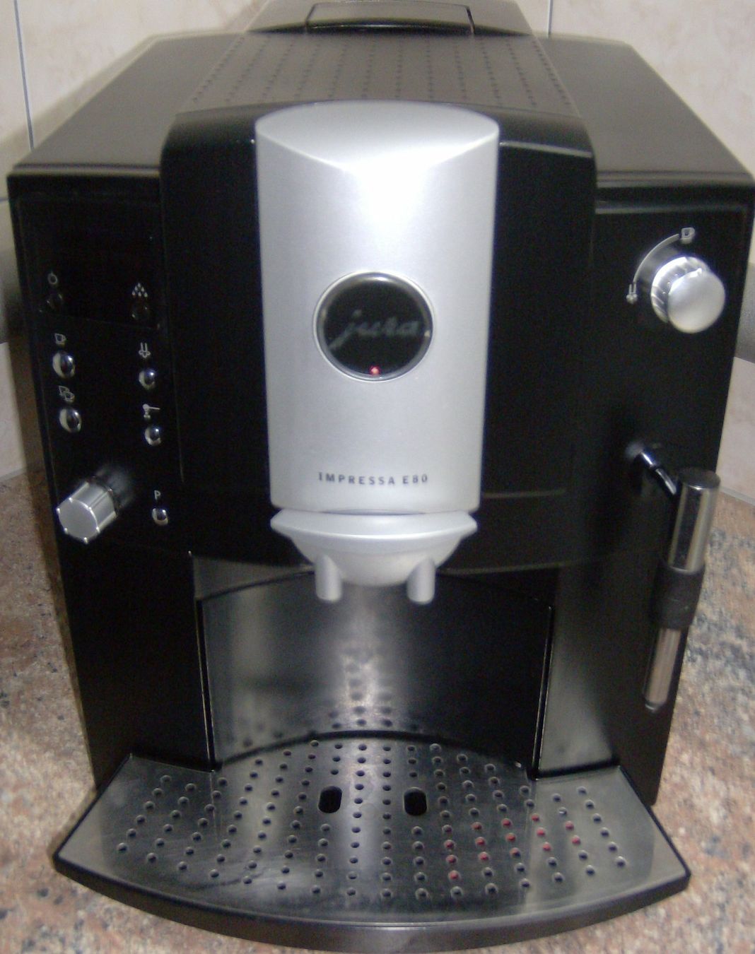 Alessi Macchine per caffè & Macchine per espresso: JURA E80 FRISCH REWIDIERT – Usato da Amriswil venduto da Corea1978