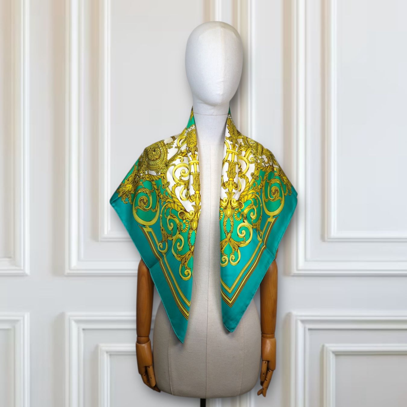 Hermès Foulard & Sciarpe: Hermès Carré "Les Tuileries" – Usato da Binningen venduto da Designerlabels 1