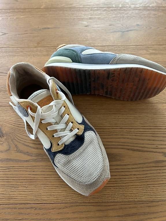 Chaussures femmes: HOFF Sneaker Damen Gr. 38 – D'occasion à Diepoldsau par ste_y6nb 2