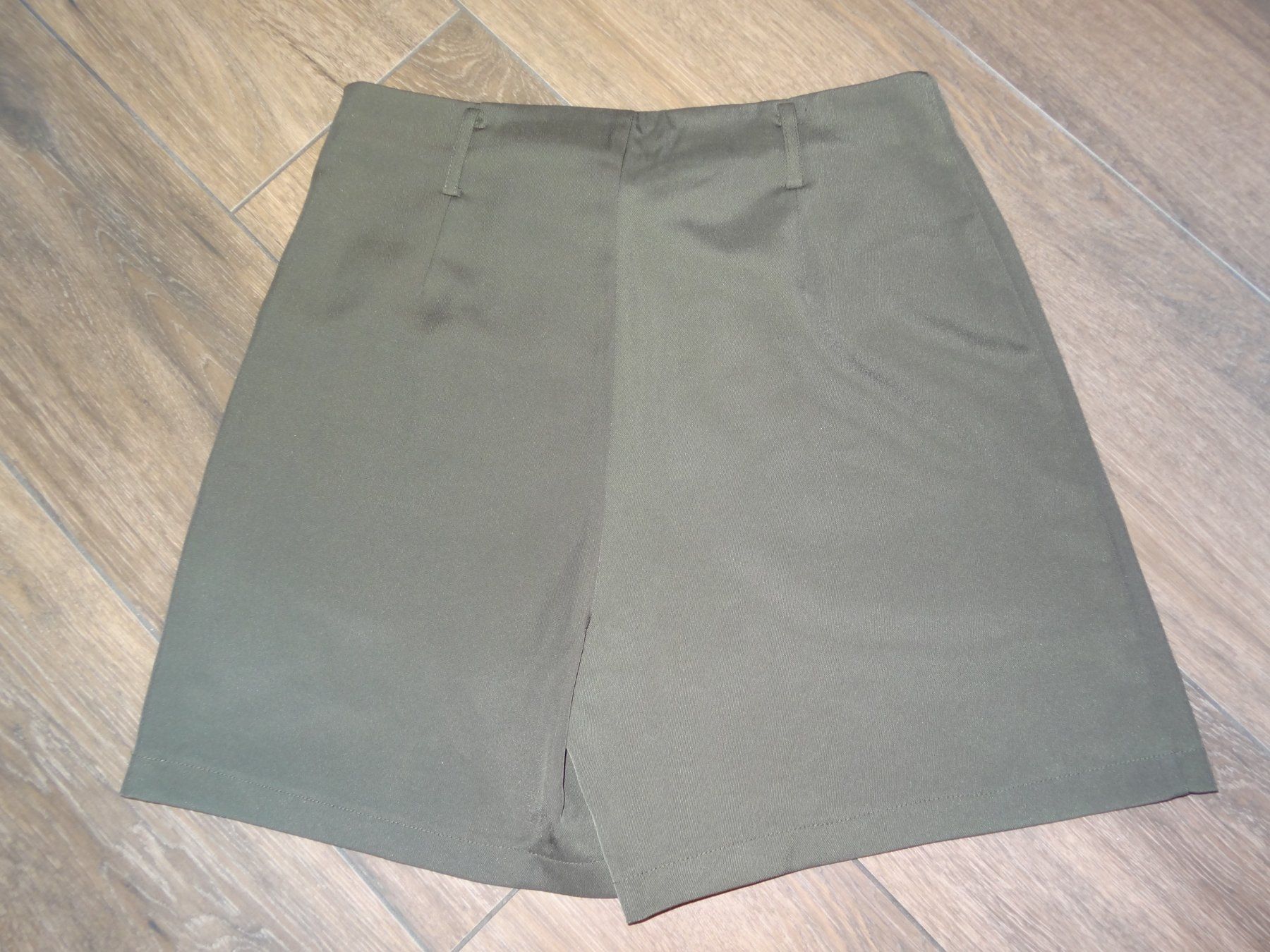 Morgan Pantaloni: Shorts Morgan kaki taille M – Usato da Satigny venduto da salvatore73 6