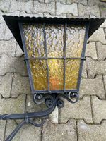 aktike Aussenleuchte/Wandlampe aus Schmiedeisen, gelbes Glas