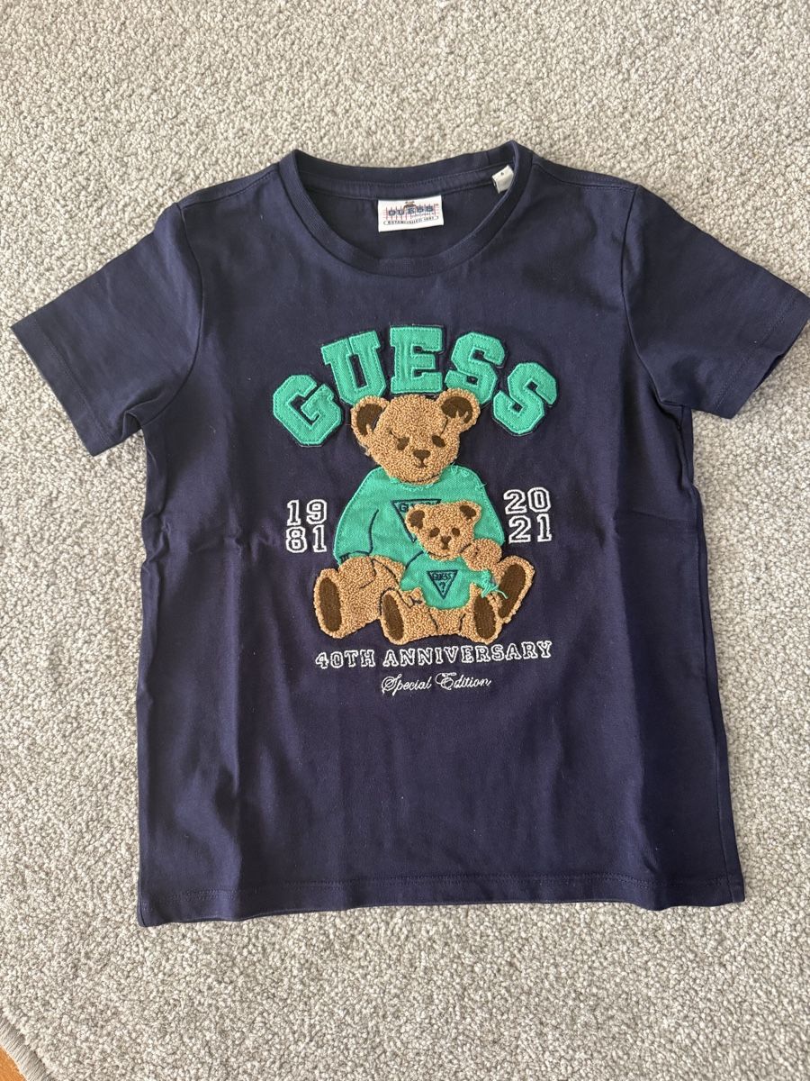 Guess Camicie, T-shirt & Polo: Kinder T-Shirt Guess Gr. 6J – Usato da Luzern venduto da doj_t68f