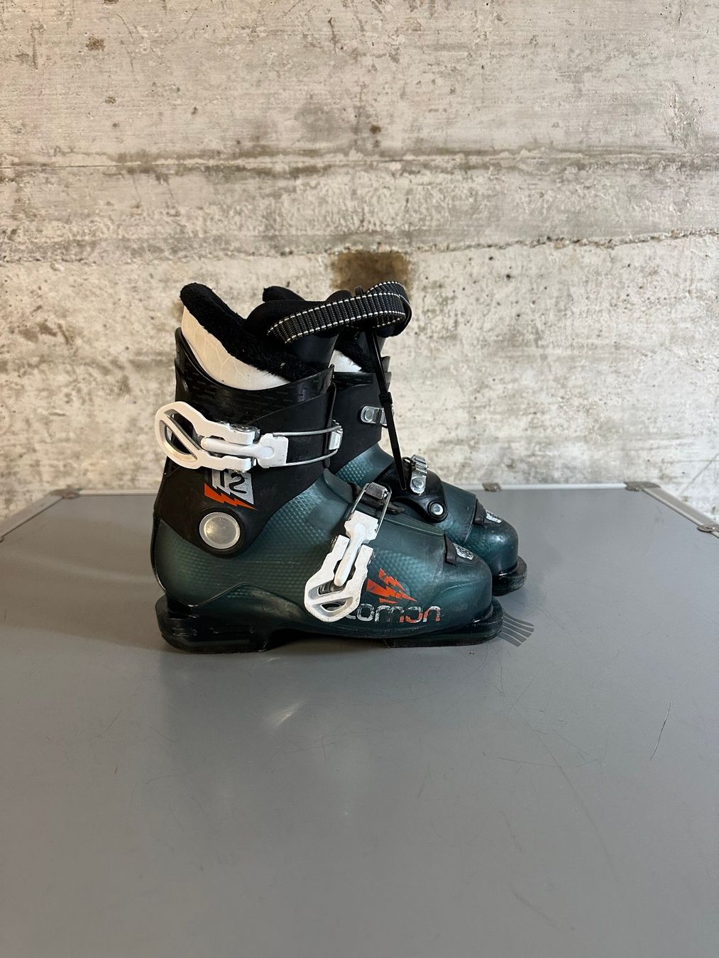 Salomon Scarpe per ragazzi: Salomon Skischuhe 20 / Gr. 32 – Usato da Emmenbrücke venduto da karkarkar