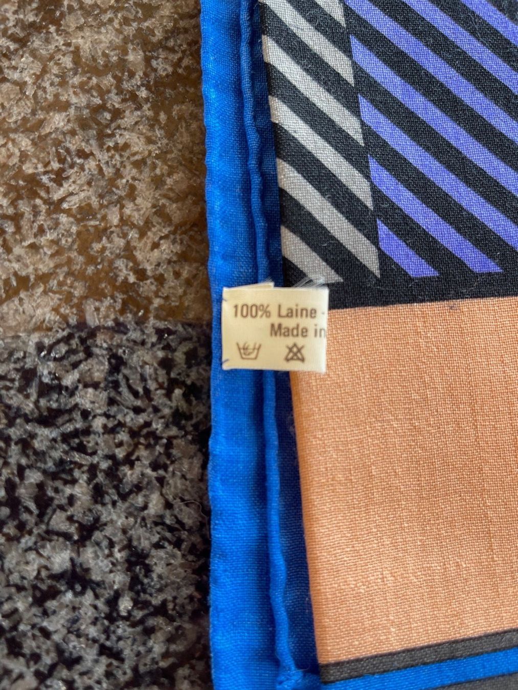 Dior Foulard & Sciarpe: Châle Christian DIOR – Usato da La Croix (Lutry) venduto da Sporades 4