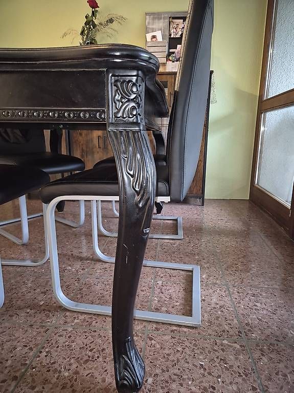 Tavoli: Tisch zu verschenken  – Usato da Siggenthal Station venduto da H7-25 1