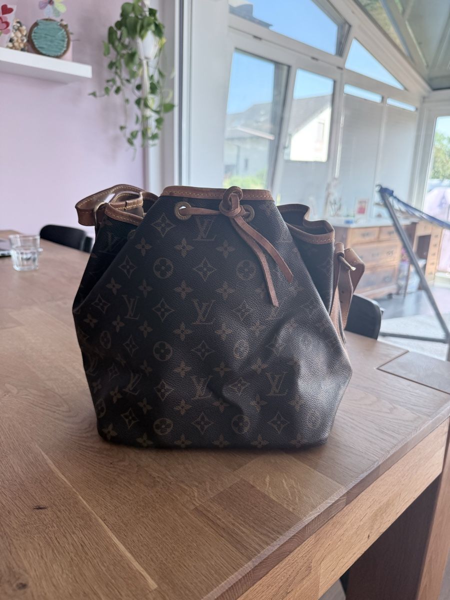Louis Vuitton Taschen für Damen: Louis Vuitton Tasche – Gebraucht aus Beromünster von SteKras