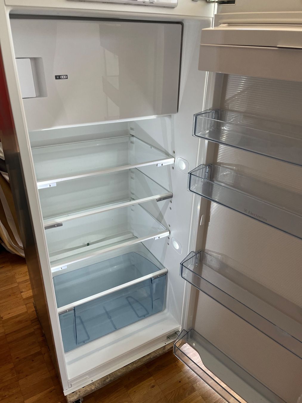 Electrolux Frigoriferi: Einbaukühlschrank Electrolux. EK – Usato da bern venduto da sanducci