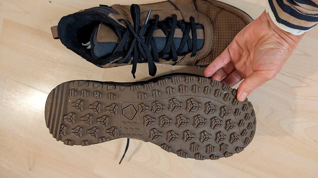 Scarpe da uomo: Winterschuhe Gr.43 – Usato da Baar venduto da Foscolio 2