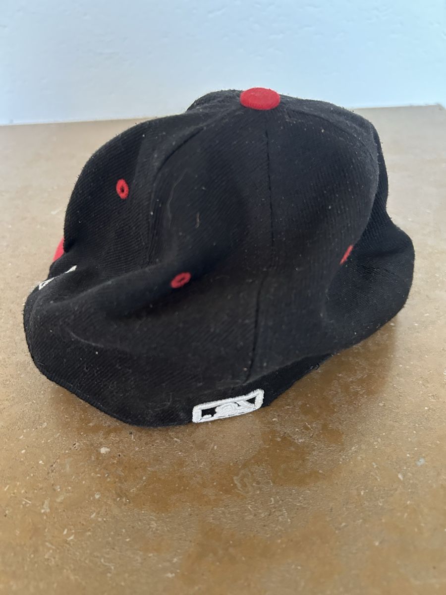 Altro abbigliamento per bambino: Casquette enfant – Usato da Montsevelier venduto da Batson 1