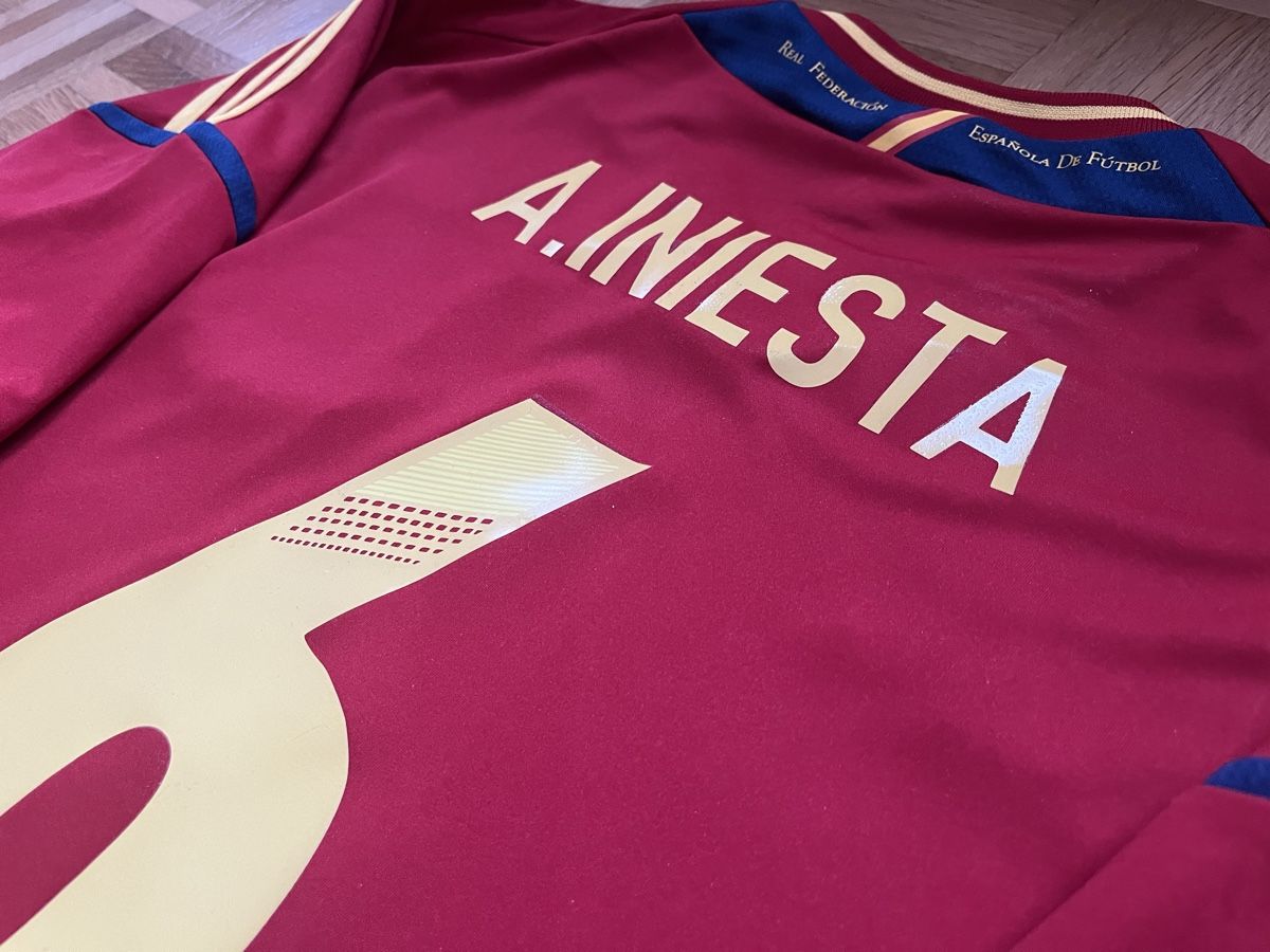 Adidas Leibchen & Hosen: Original Iniesta Spanien Trikot 2012 L – Gebraucht aus Burgdorf von Shirtsy 3