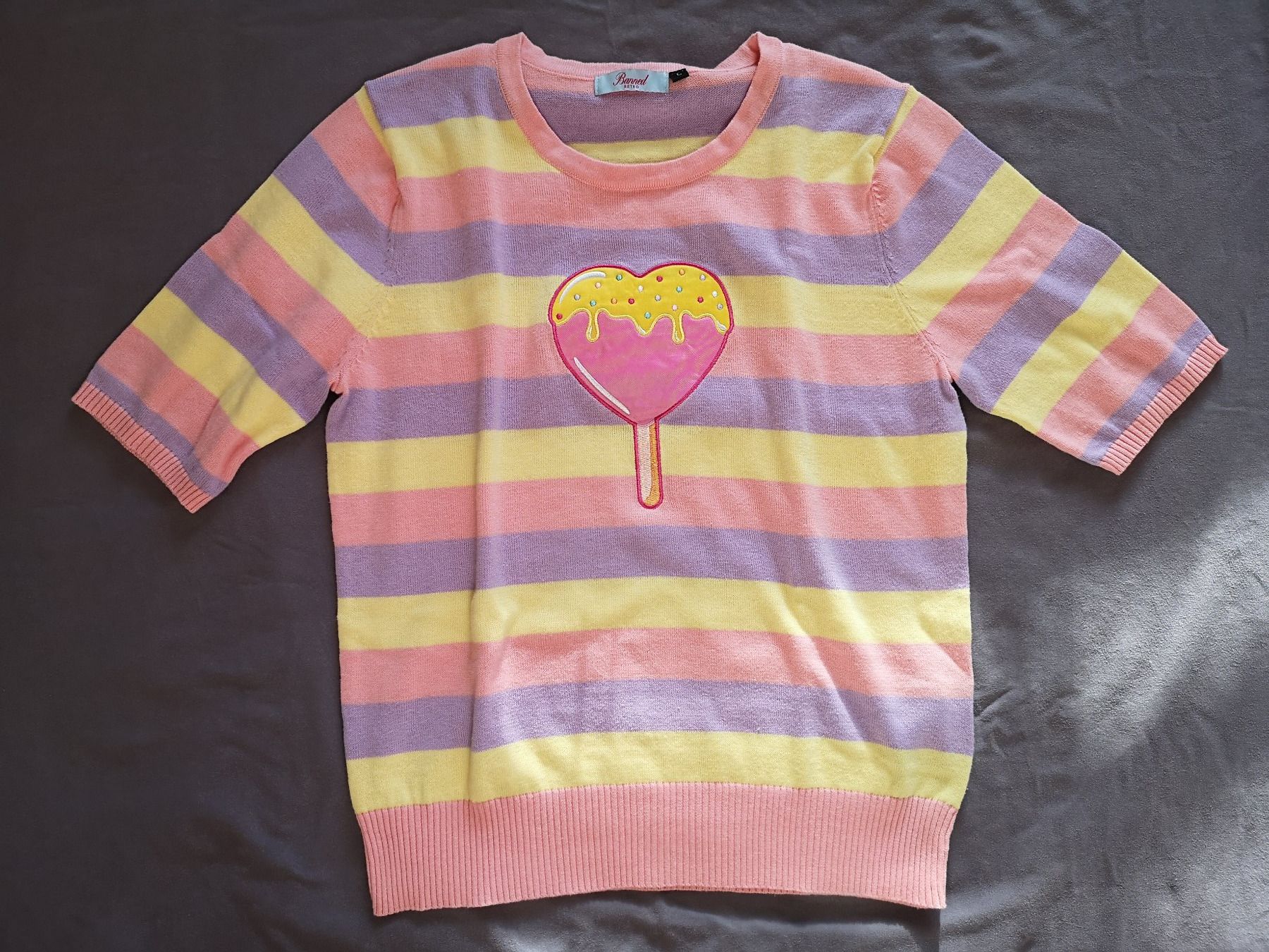 Pullover & Sweatshirts: Süßer Eiscreme-Pullover – Gebraucht aus Pfäffikon ZH von JingTunic
