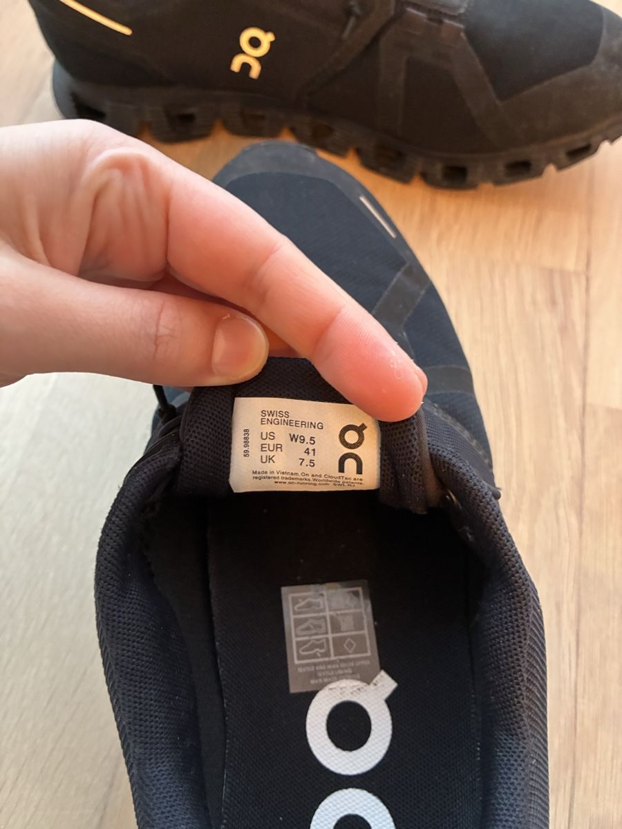 On Damenschuhe: On Cloud Wasserfest 41 – Neu (gemäss Beschreibung) aus Gränichen von Tschouujoyy 1
