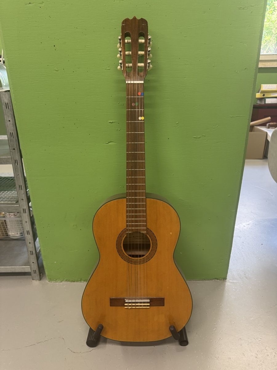 Strumenti musicali: E. Jaccoud studio 32 Gitarre gebraucht ab 1.-! – Usato da Zuchwil venduto da Bluejay79