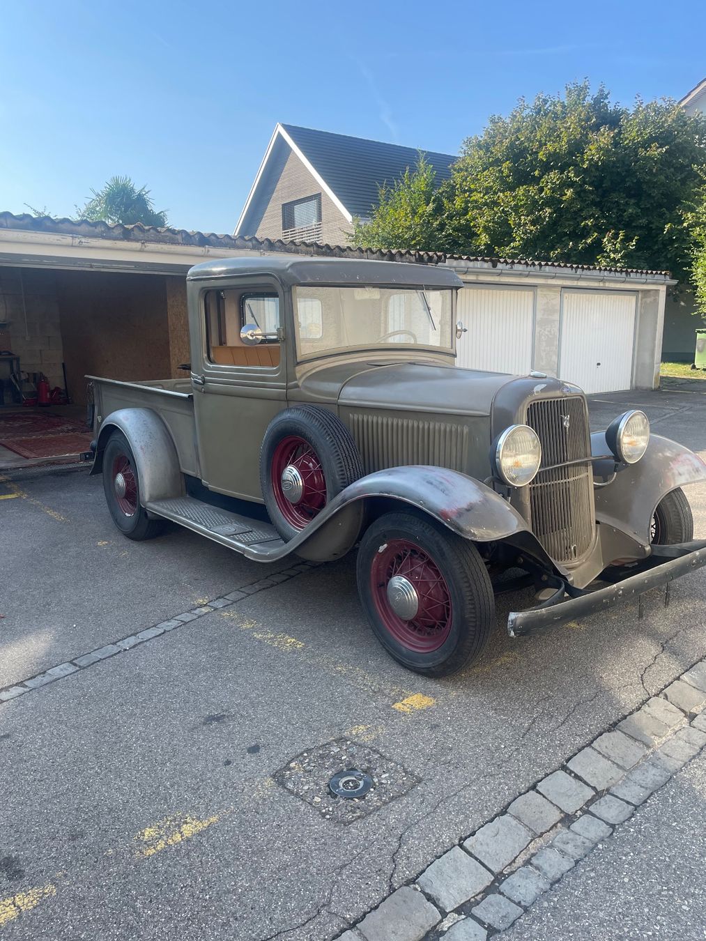 Ford Automobili: Ford Pick up 1933 – Usato da Wettingen venduto da Guit