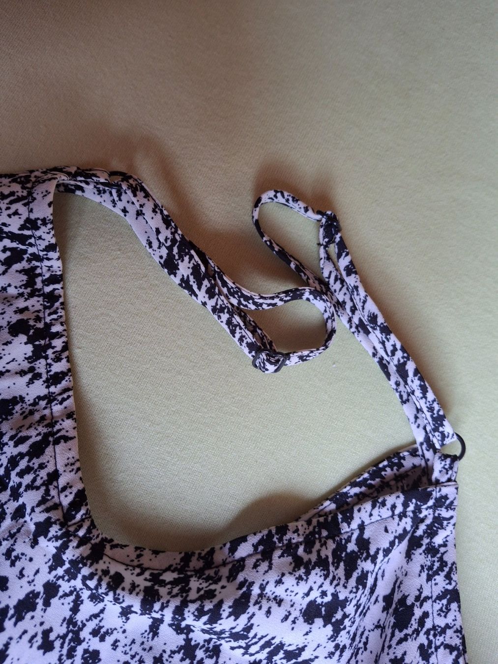 Zebra Tops: Haut fluide petit col en V taille S marque Zebra – Gebraucht aus Villiers von san_jn5w 4