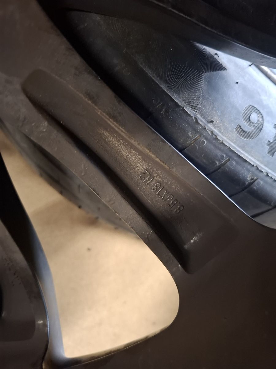 Audi Jantes: Audi A4B6 Kompletträder – D'occasion à Montlingen par aar_h5mj 6