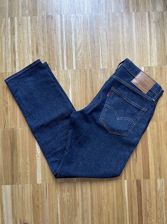 Jeans: Levis 502 Jeans Dunkelblau – Usato da Dübendorf venduto da LeonhardsRicardo