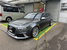Audi RS6 Avant 4.0 V8 TFSI quattro T-Tronic