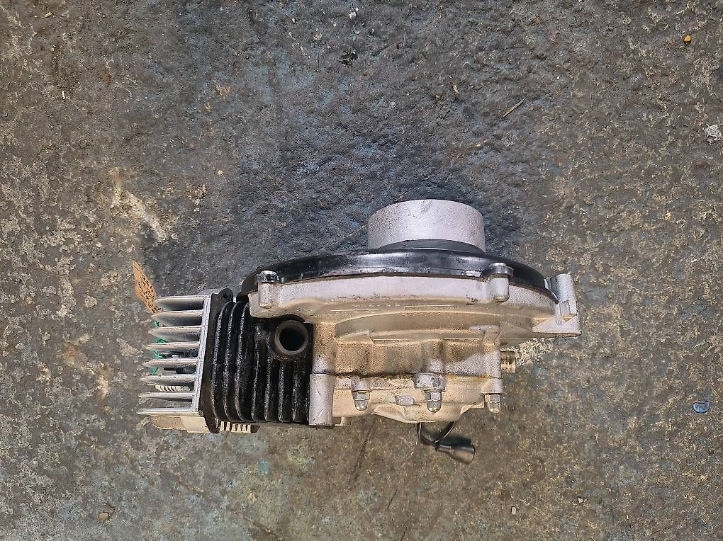 Piaggio Parti ricambio per ciclomotori: Piaggio Si Motor inkl......lauft – Usato da Fulenbach venduto da Elektronik