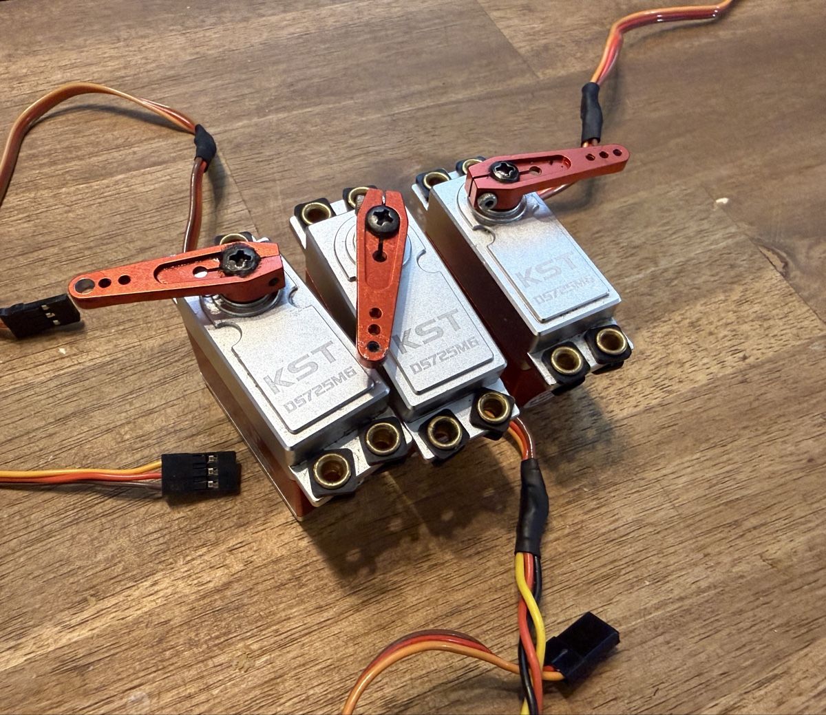 Modellismo RC: 6x KST DS725 mg standart servos 18kg – Usato da Effretikon venduto da master1873 3