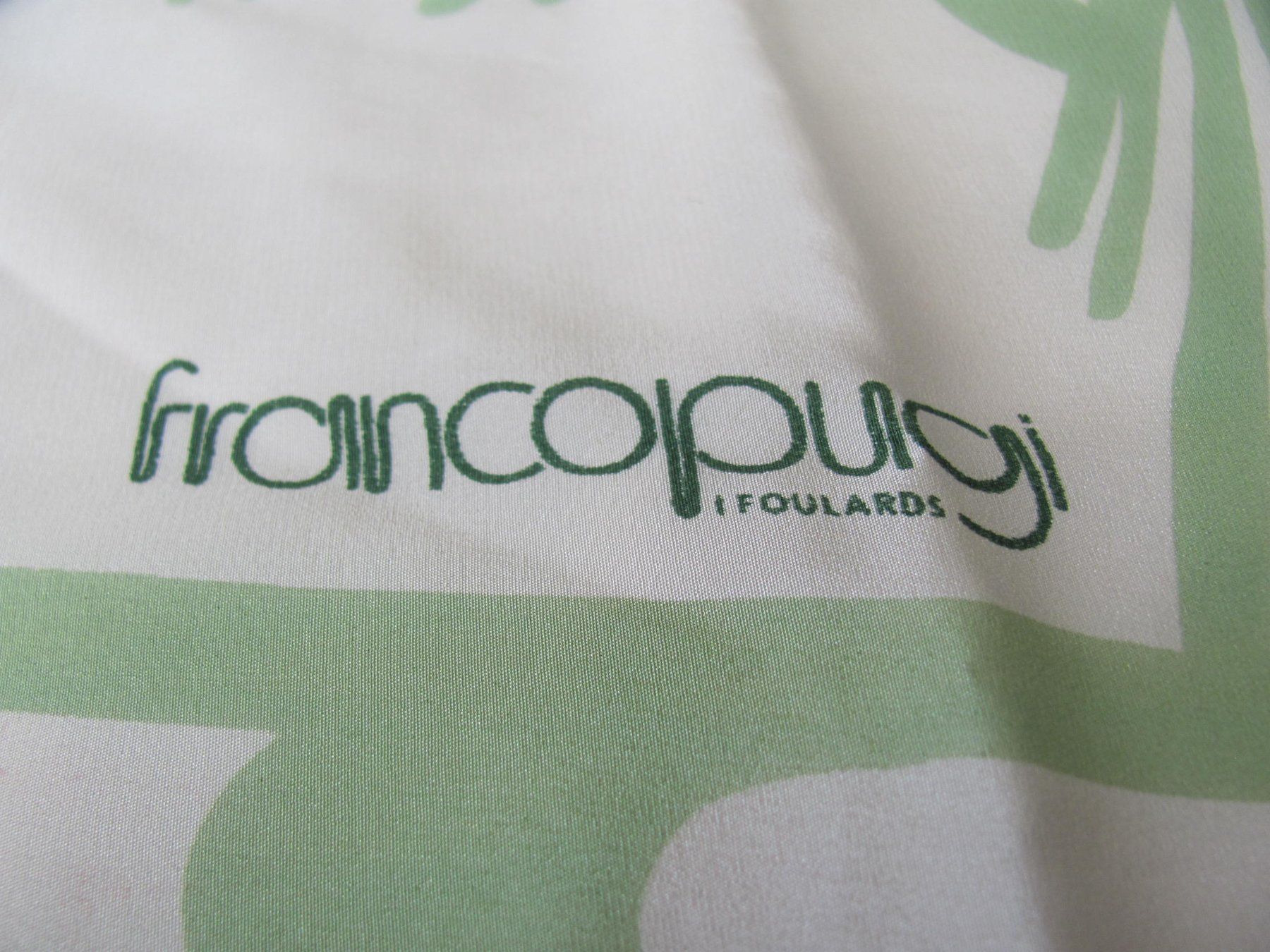 Foulard & Sciarpe: Foulard soie Franco Pougi – Usato da Vétroz venduto da magnolia5 1