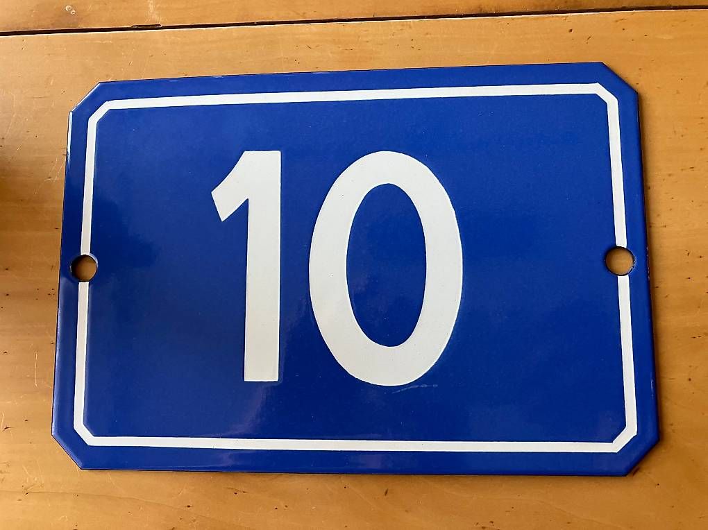 Insegne: Hausnummer 10 Gebäude Strasse Blau Original – Usato da Beringen venduto da Amadeo8