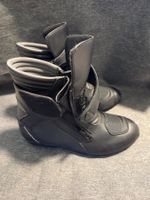 Hochwertige, schwarze Motorradstiefel der Marke FLM Gr. 40