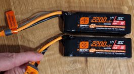 2x Smart G2 LiPo Akkus 2200mAh 11.1V 30C 1x gebraucht