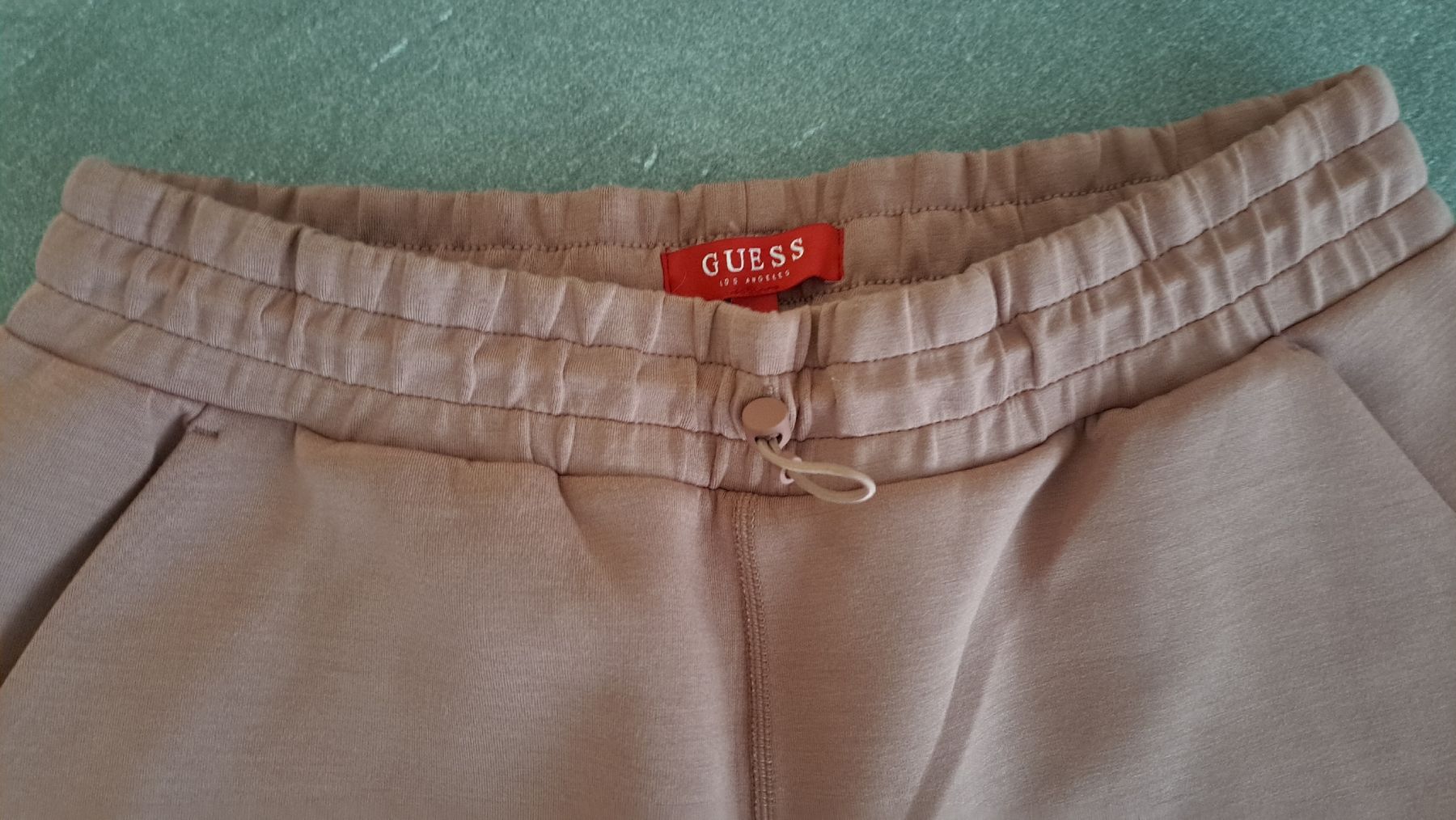 Guess Pantaloni: GUESS Hose Gr. M Farbe altrosa NEU – Nuovo (secondo la descrizione) da Winterthur venduto da Dream_of 1