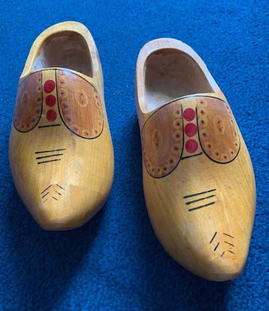 Scarpe per ragazzi: Holz - Zoggeli / Clogs für Kinder - Gr. 30/31 – Nuovo (secondo la descrizione) da Gundetswil venduto da Egro100