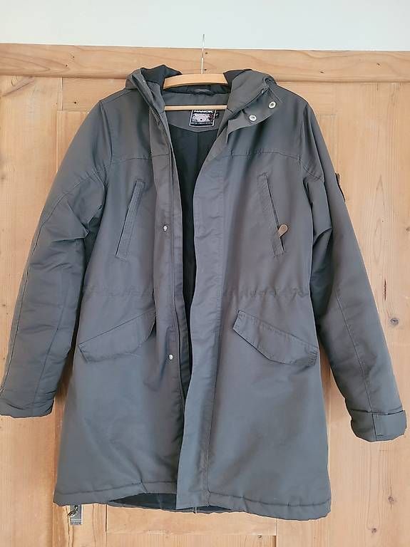 Cappotti: Winterjacke/Mantel Grösse 36 – Usato da Bern venduto da alinelangenegger01