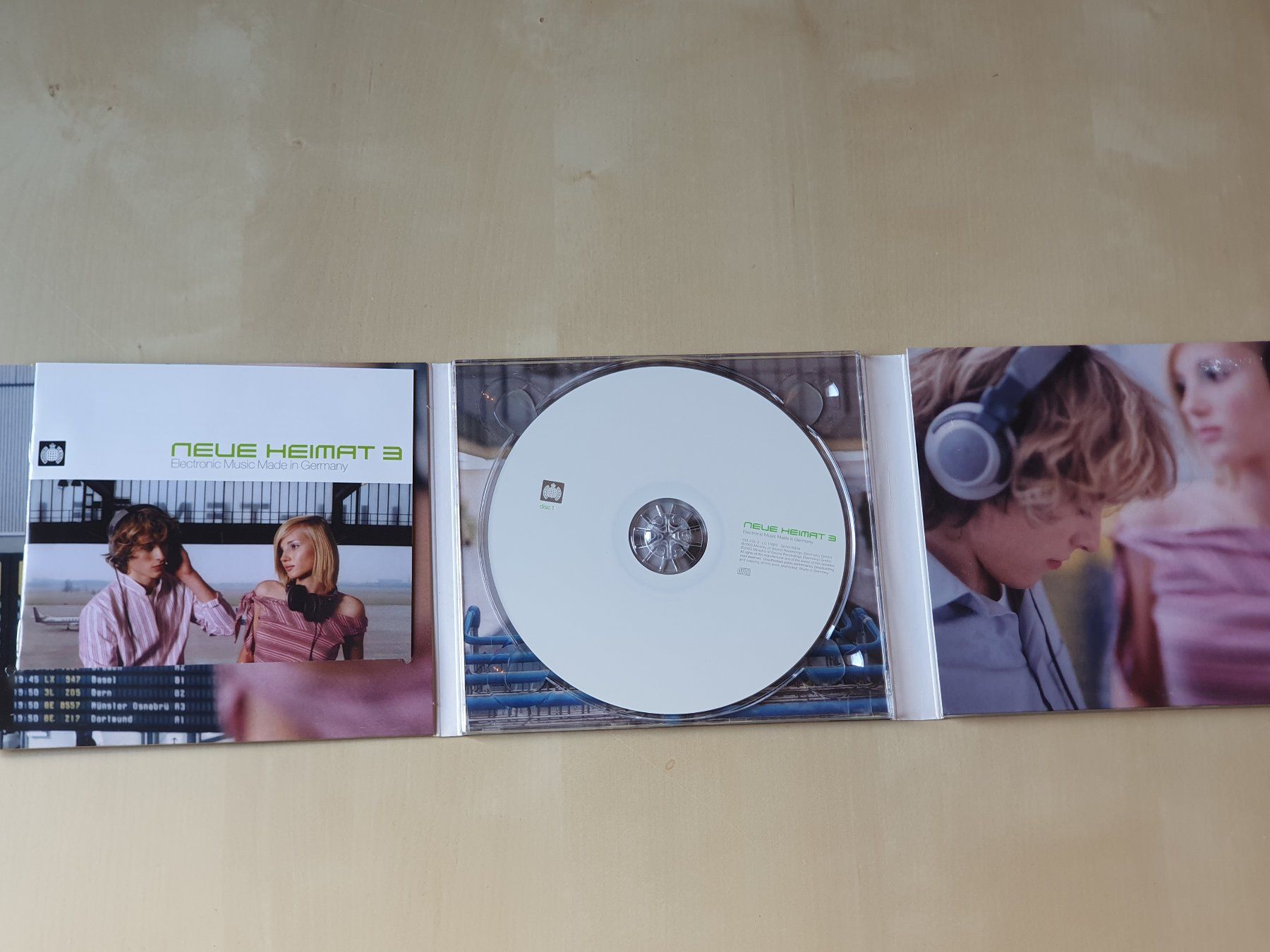 CDs: Neue Heimat 3 – D'occasion à Stansstad par collectorsshop 2
